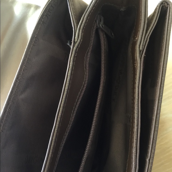 Brand New Mandarina Duck Leather Purse - Picture 10 of 11